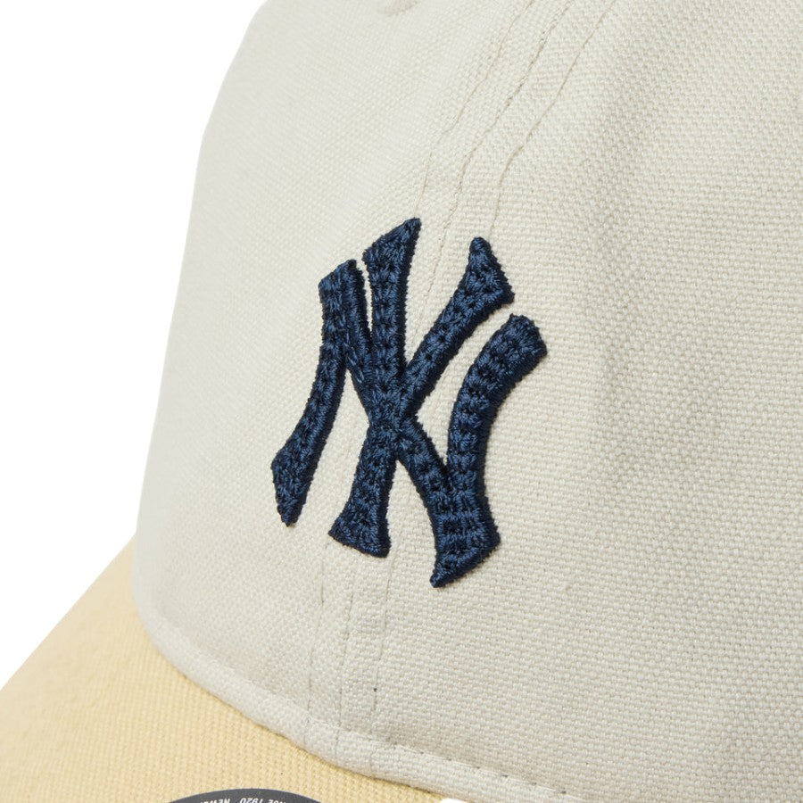 NEW ERA 9TWENTY ヤンキース チェーンステッチロゴ刺繍詳細