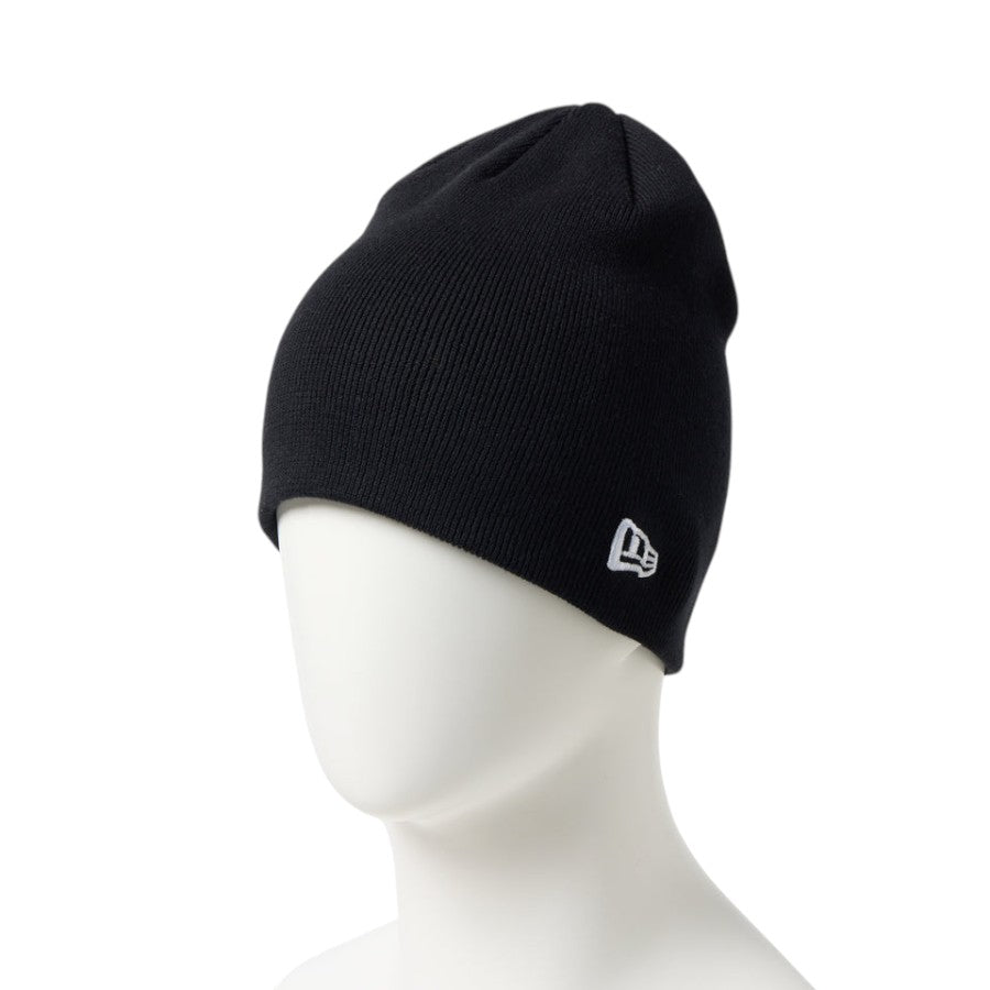 NEW ERA ベーシック ビーニー Cotton Knit ニットキャップ ブラック マネキン着用 左斜め 15119783