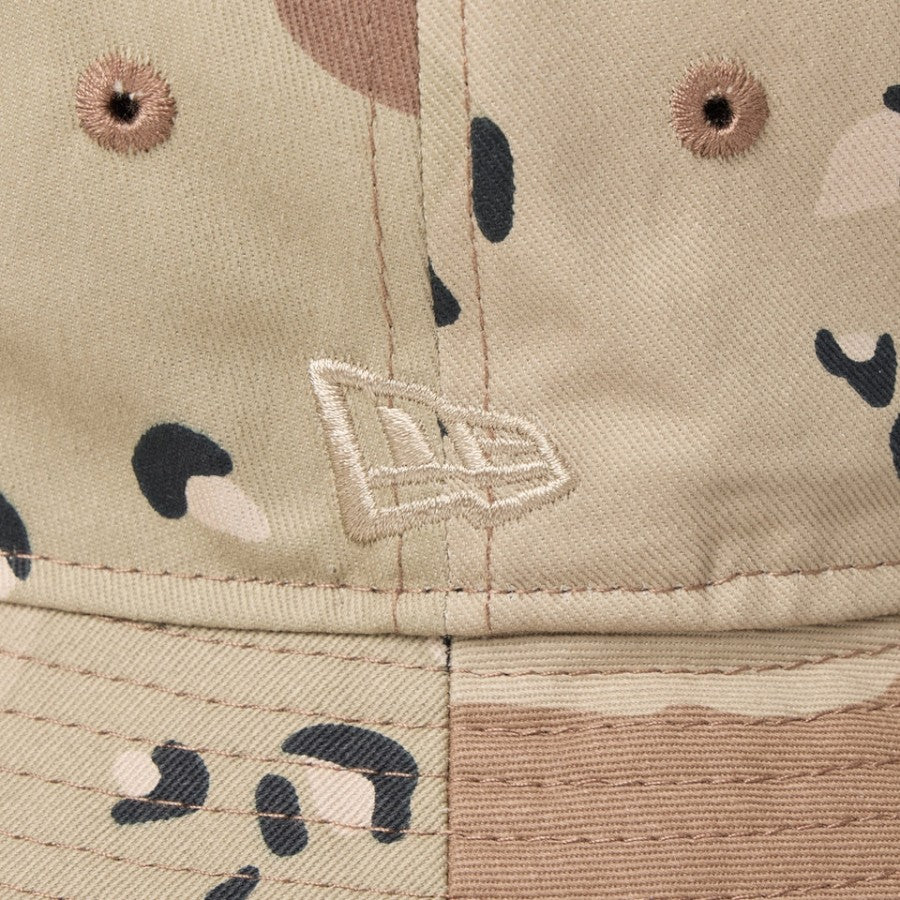 NEW ERA バケット01 Draw Cord Angler Club デザートカモ NEフラッグロゴ刺繍詳細 15125081