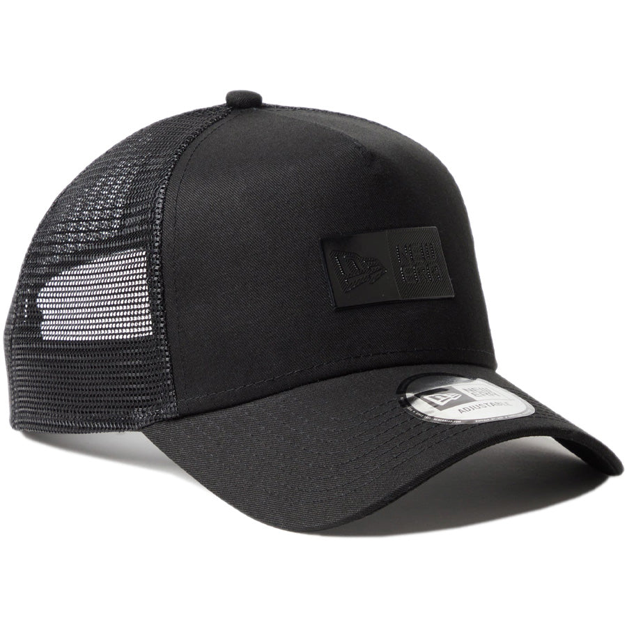 NEW ERA 9FORTY キャップ 右斜め ブラック