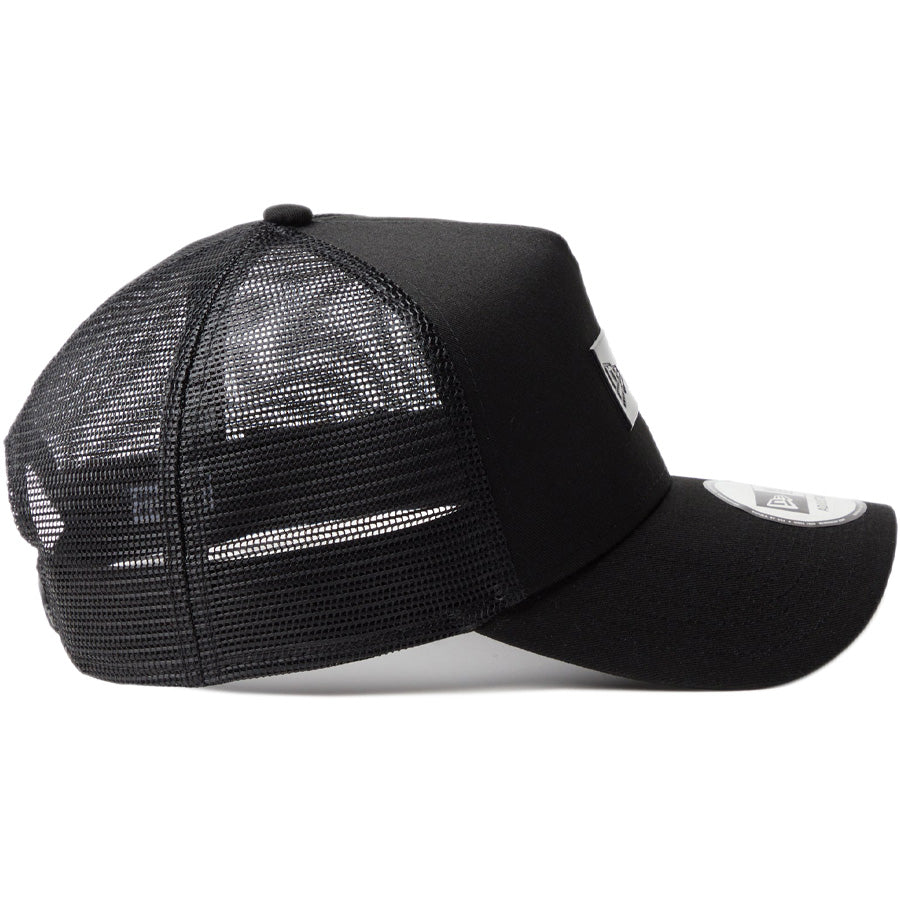 NEW ERA 9FORTY キャップ 右側面