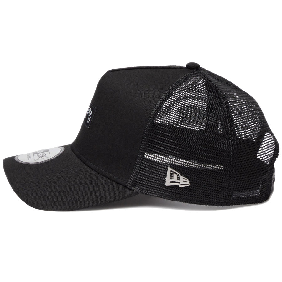 NEW ERA 9FORTY キャップ 左側面 ブラック シルバー