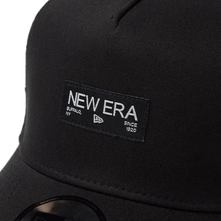 NEW ERA キャップ フロントロゴ ブラック シルバー