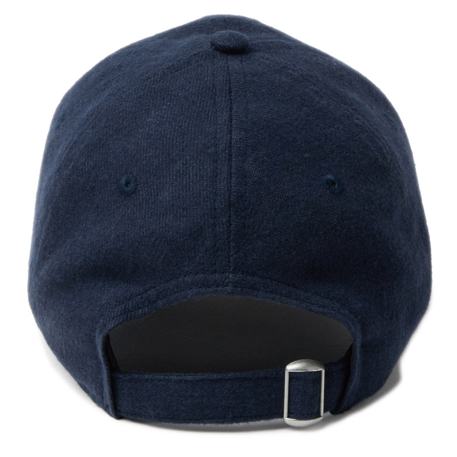 NEW ERA 9TWENTY キャップ 背面 クロスストラップ