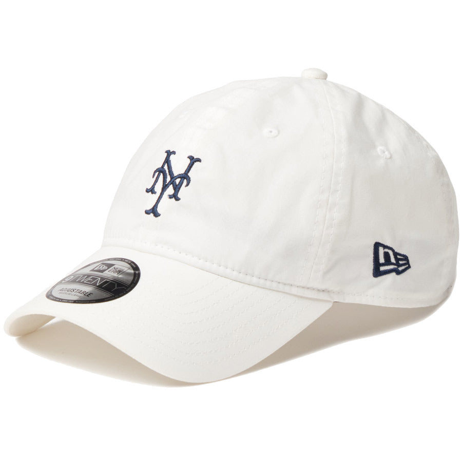 NEW ERA 9TWENTY キャップ 左斜め
