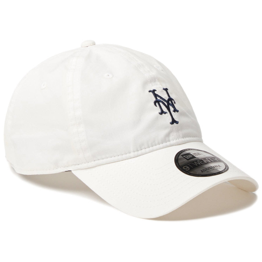 NEW ERA 9TWENTY キャップ 右斜め