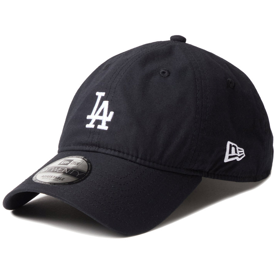 NEW ERA 9TWENTY キャップ ブラック 左斜め