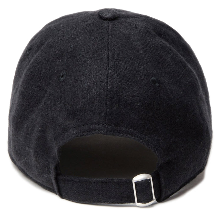 NEW ERA 9TWENTY キャップ 背面 クロスストラップ