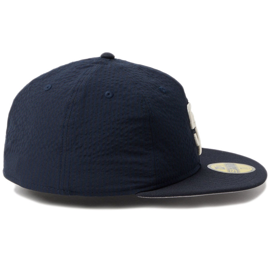 NEW ERA 59FIFTY キャップ 右側面