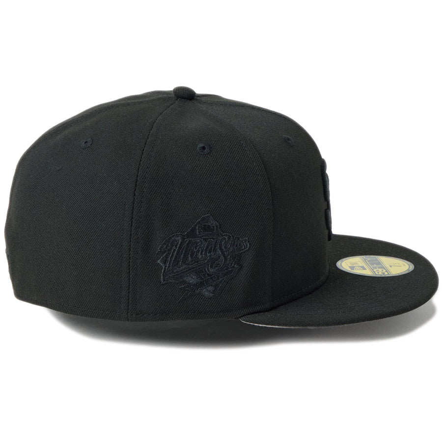 NEW ERA 59FIFTY キャップ 右側面