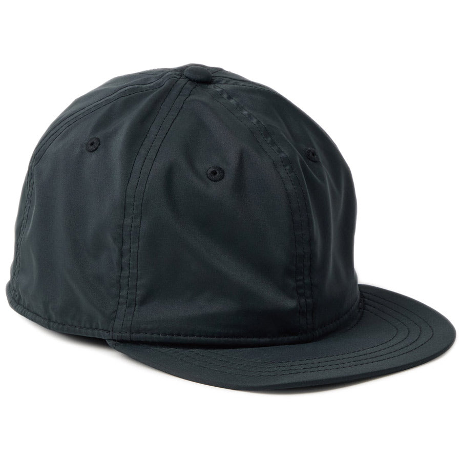 NEW ERA バイクキャップ Tech Stretch ブラック 右斜め