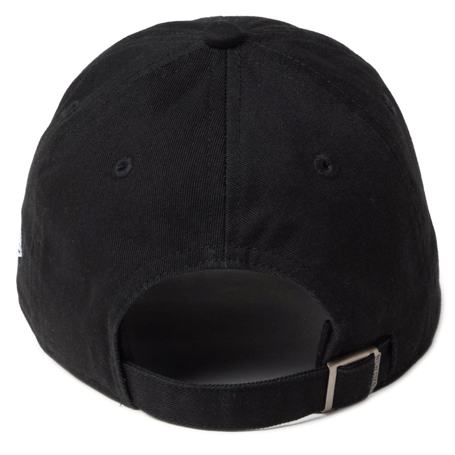 NEW ERA キャップ 背面 ストラップ
