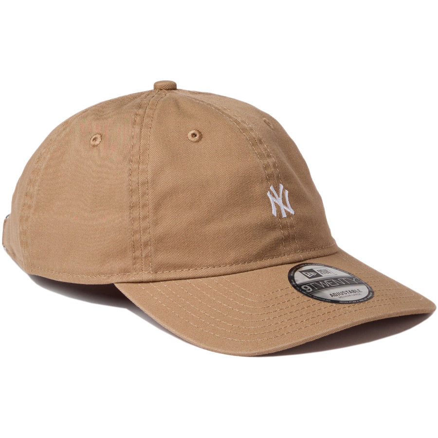 NEW ERA 9TWENTY ヤンキース カーキ 右斜め