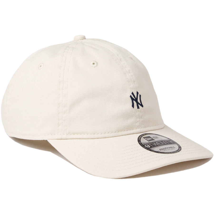 NEW ERA 9TWENTY ヤンキース アイボリー 右斜め