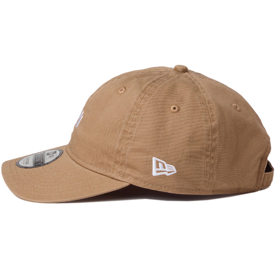 NEW ERA 9TWENTY ヤンキース カーキ 左側面