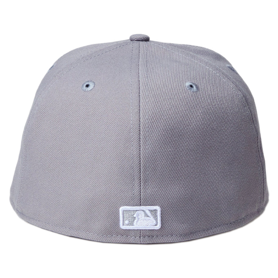 NEW ERA キャップ グレー 背面