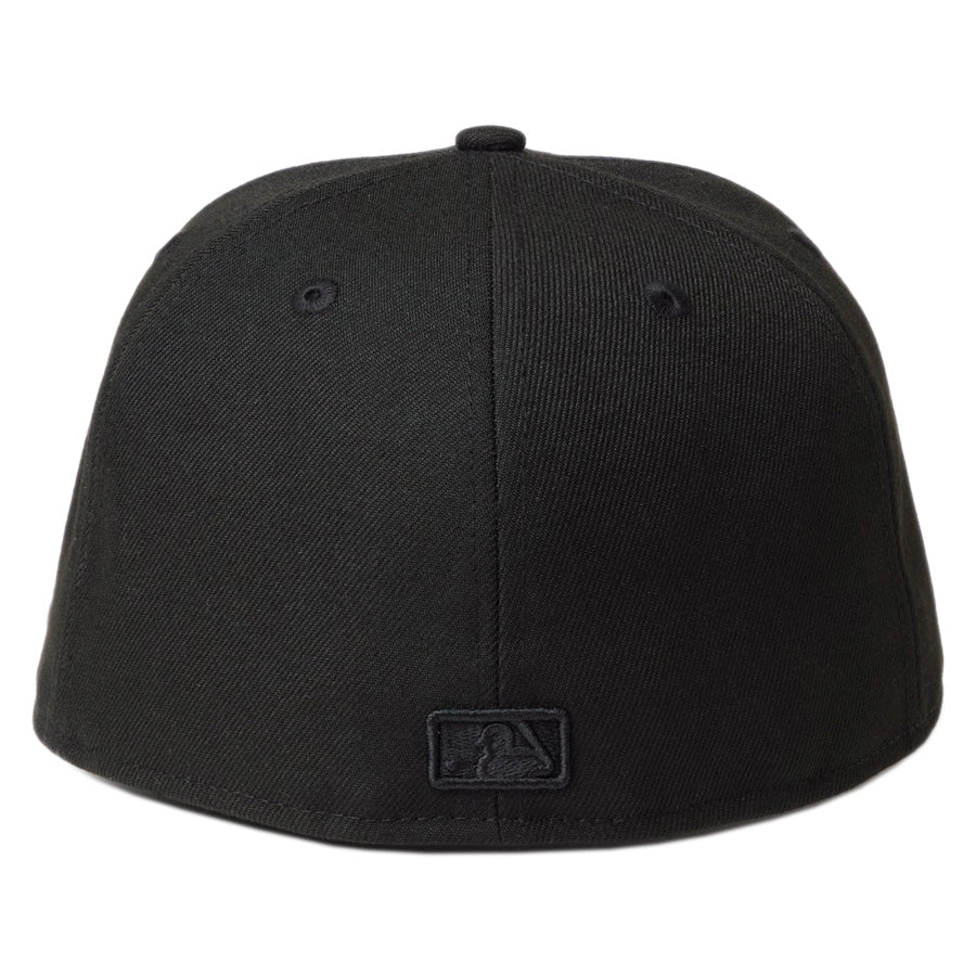 NEW ERA キャップ ブラック 背面