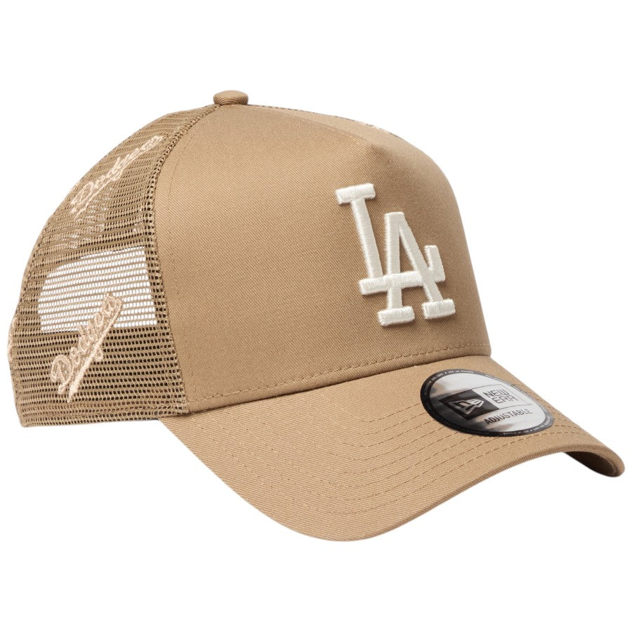 NEW ERA 9FORTY A-Frame トラッカー ドジャース カーキ 右斜め画像