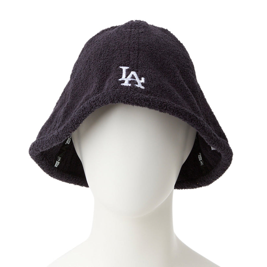 NEW ERA サウナハット マネキン着用 正面