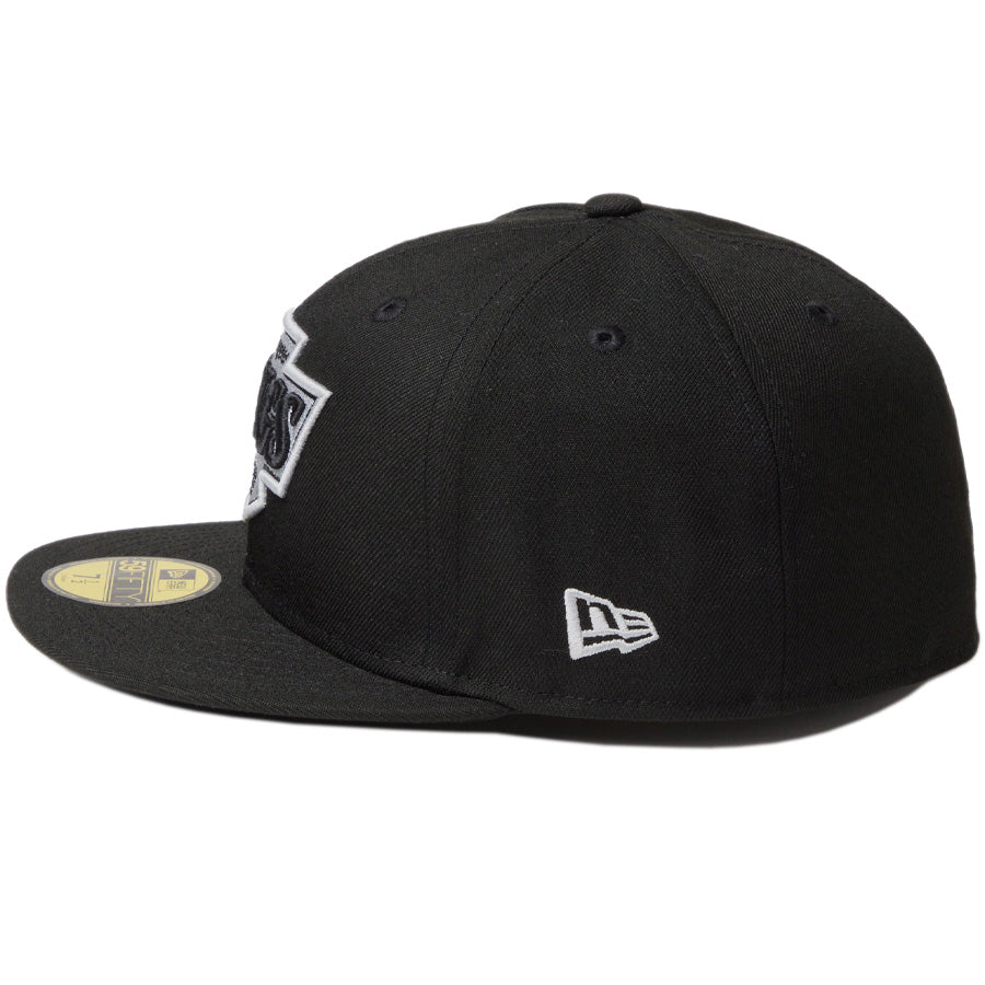 NEW ERA 59FIFTY ロサンゼルス・キングス 左側面 NEフラッグロゴ刺繍