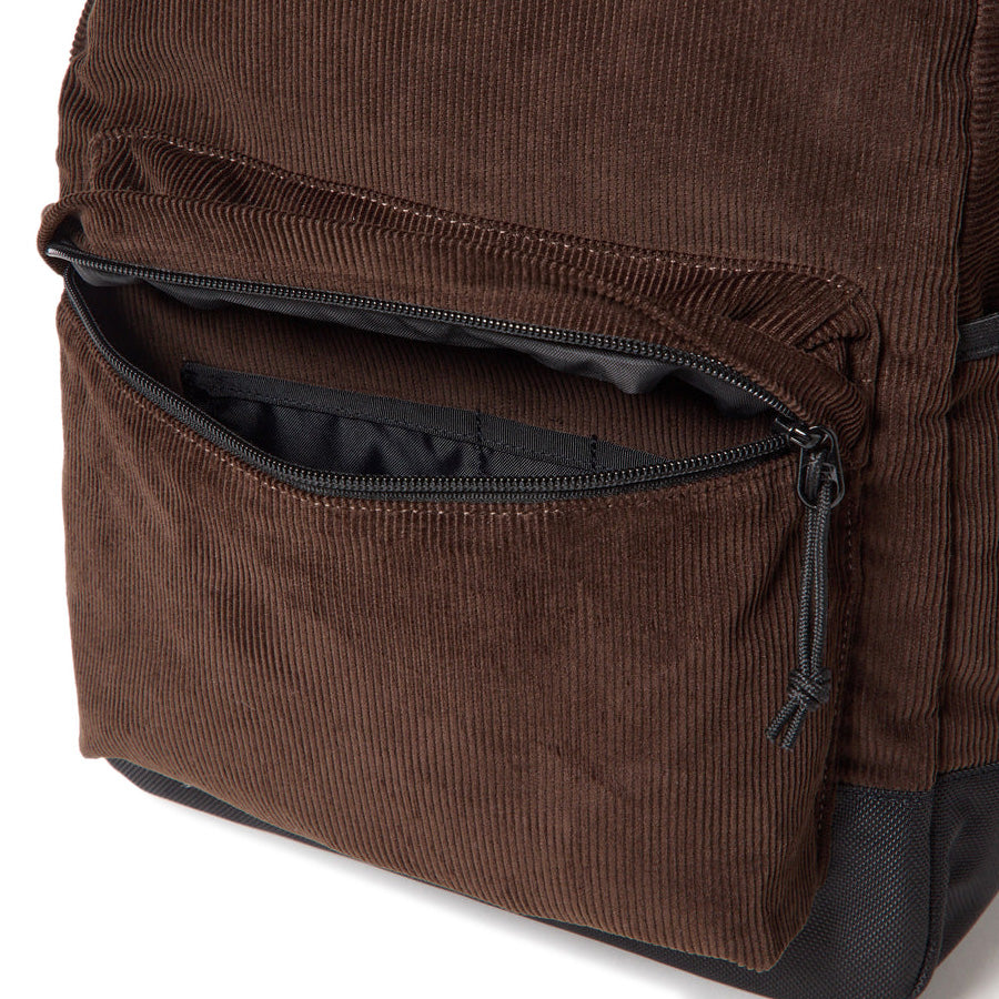 NEW ERA ライトパック 27L コーデュロイ ウォルナット 外側ポケット詳細 15121553