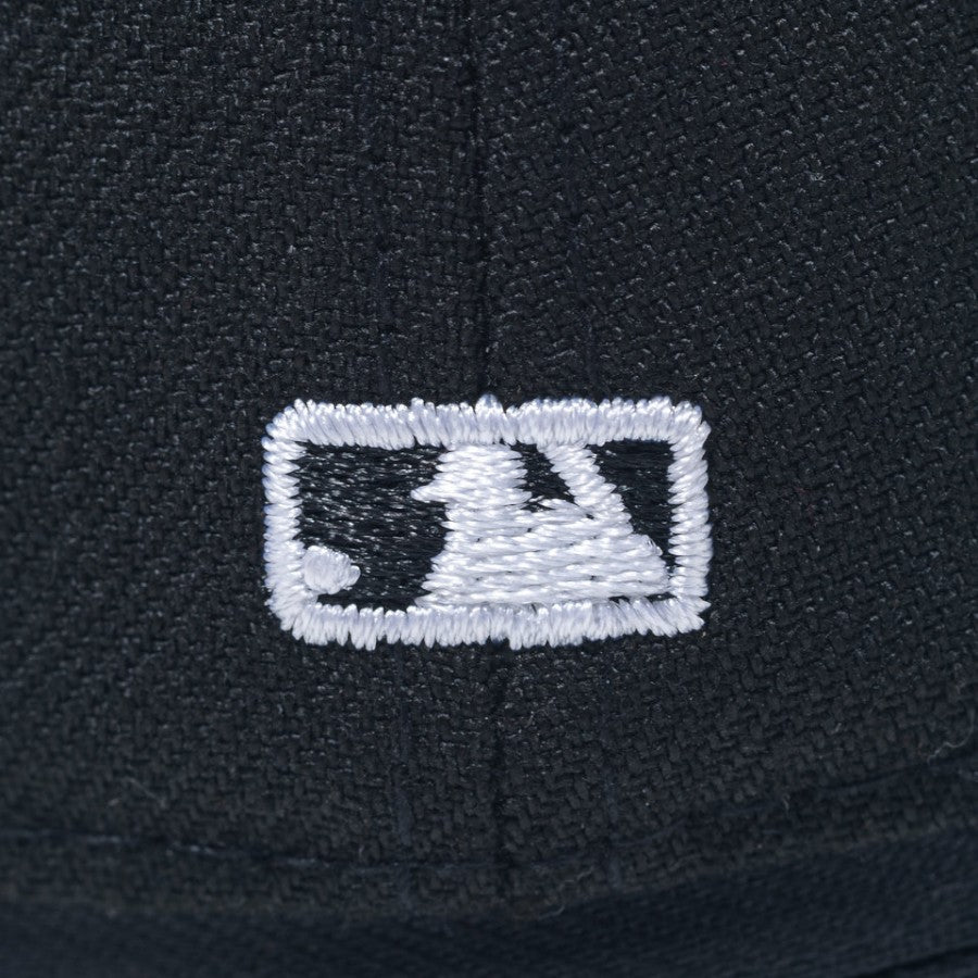 NEW ERA ミニキャップ イヤホンケース ロサンゼルス・ドジャース ブラック バッターマンロゴ刺繍 15206543