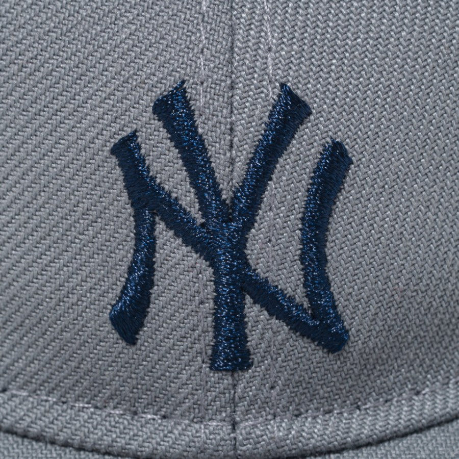 NEW ERA ミニキャップ イヤホンケース ニューヨーク・ヤンキース ミスティモーニング フロントロゴ刺繍 15206537