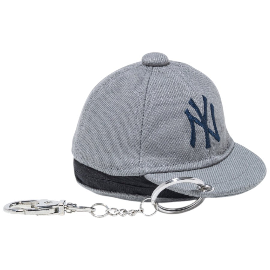 NEW ERA ミニキャップ イヤホンケース ニューヨーク・ヤンキース ミスティモーニング 右斜め 平置き 15206537