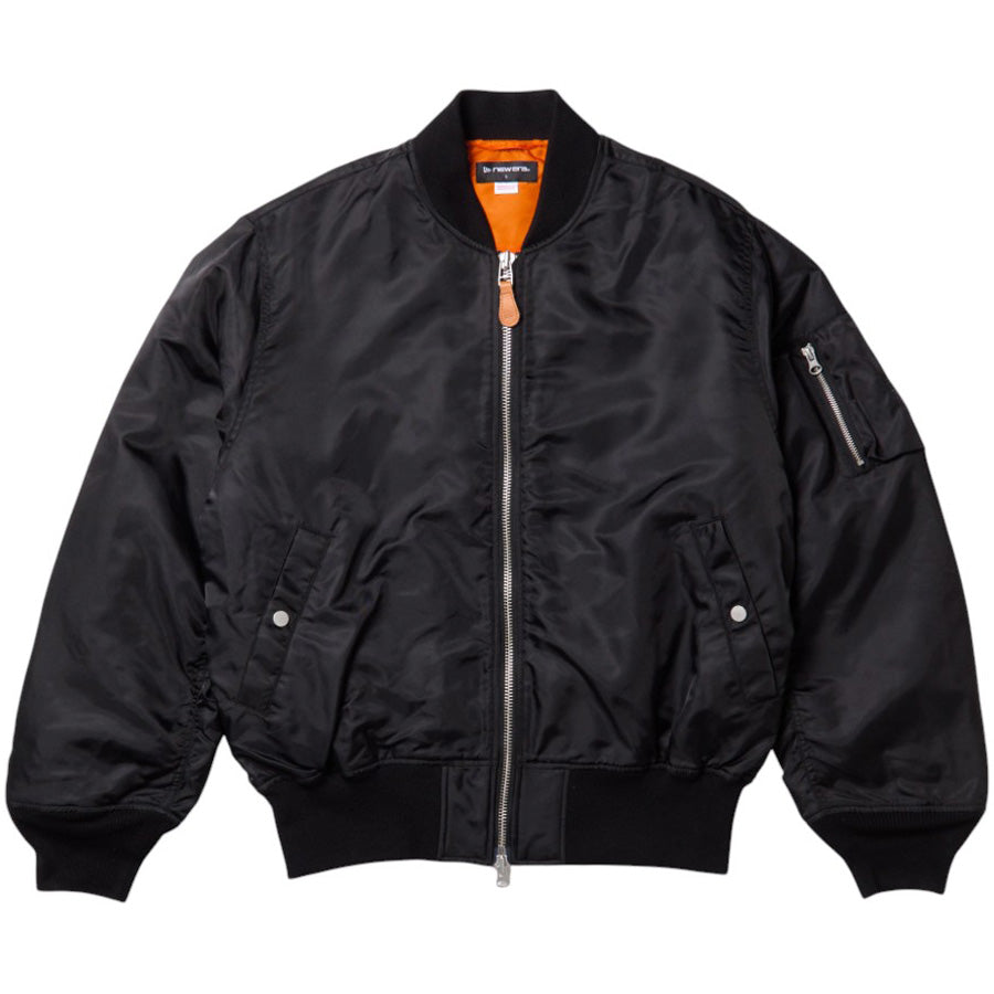 NEW ERA ナイロン ボンバージャケット レザーパッチ MA-1 ブラック 正面 平置き 15129335