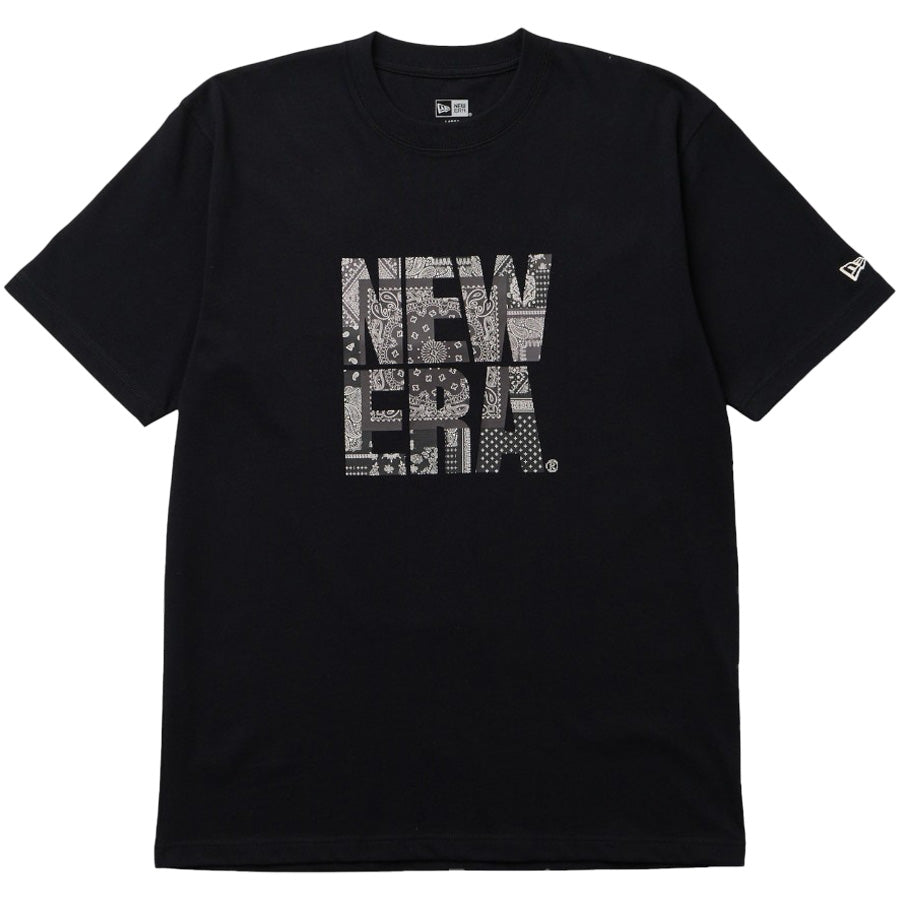 NEW ERA Oriental Paisley スクエアロゴ Tシャツ ブラック 正面平置き