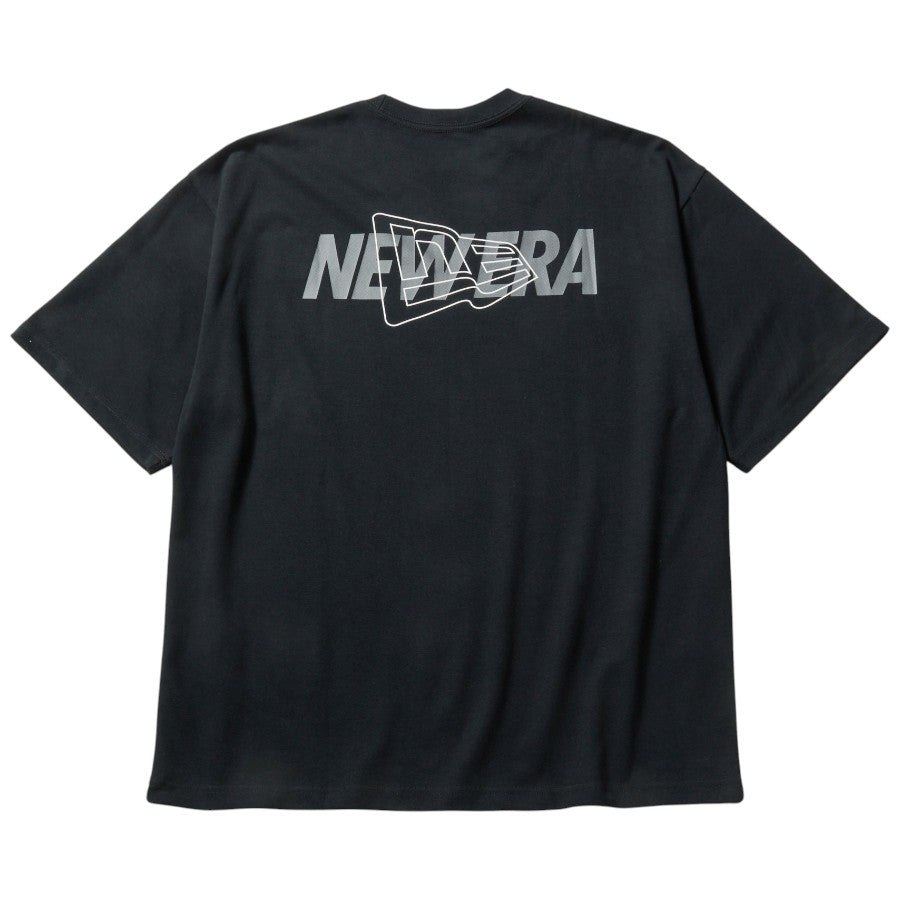 NEW ERA オーバーサイズド パフォーマンスTシャツ ブラック 背面