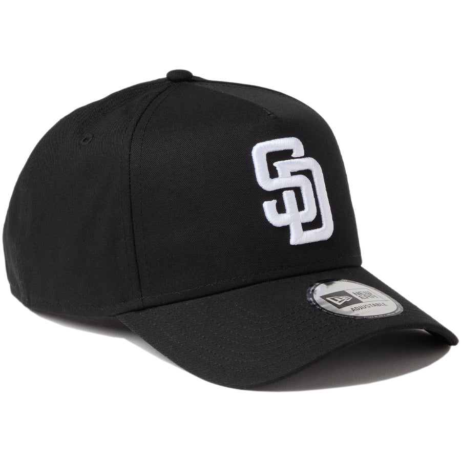NEW ERA 9FORTY A-Frame サンディエゴ・パドレス ブラック ホワイト 右斜め