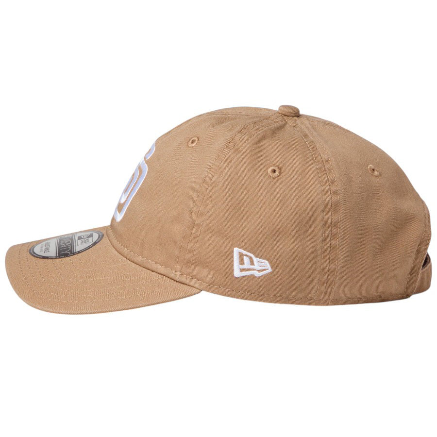 NEW ERA 9TWENTY ウォッシュドコットン サンディエゴ・パドレス カーキ ホワイト 左側面 NEフラッグロゴ刺繍