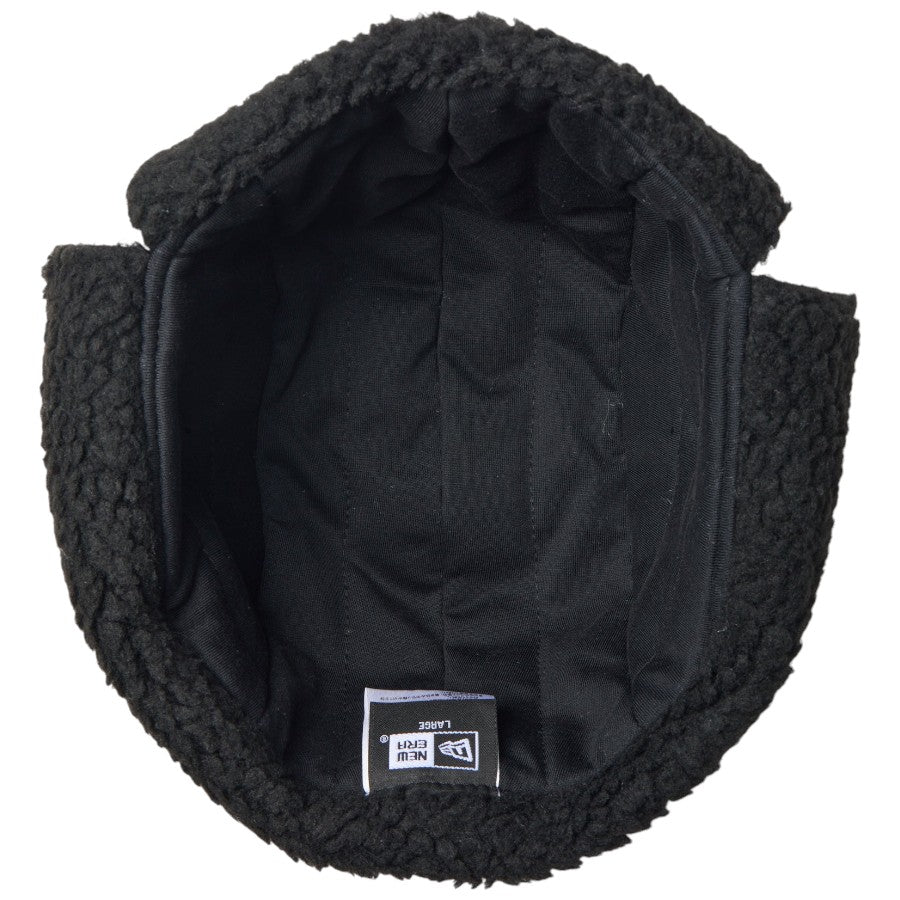 NEW ERA トラッパー Black Patch キャップ ブラック 裏側全体 15136881