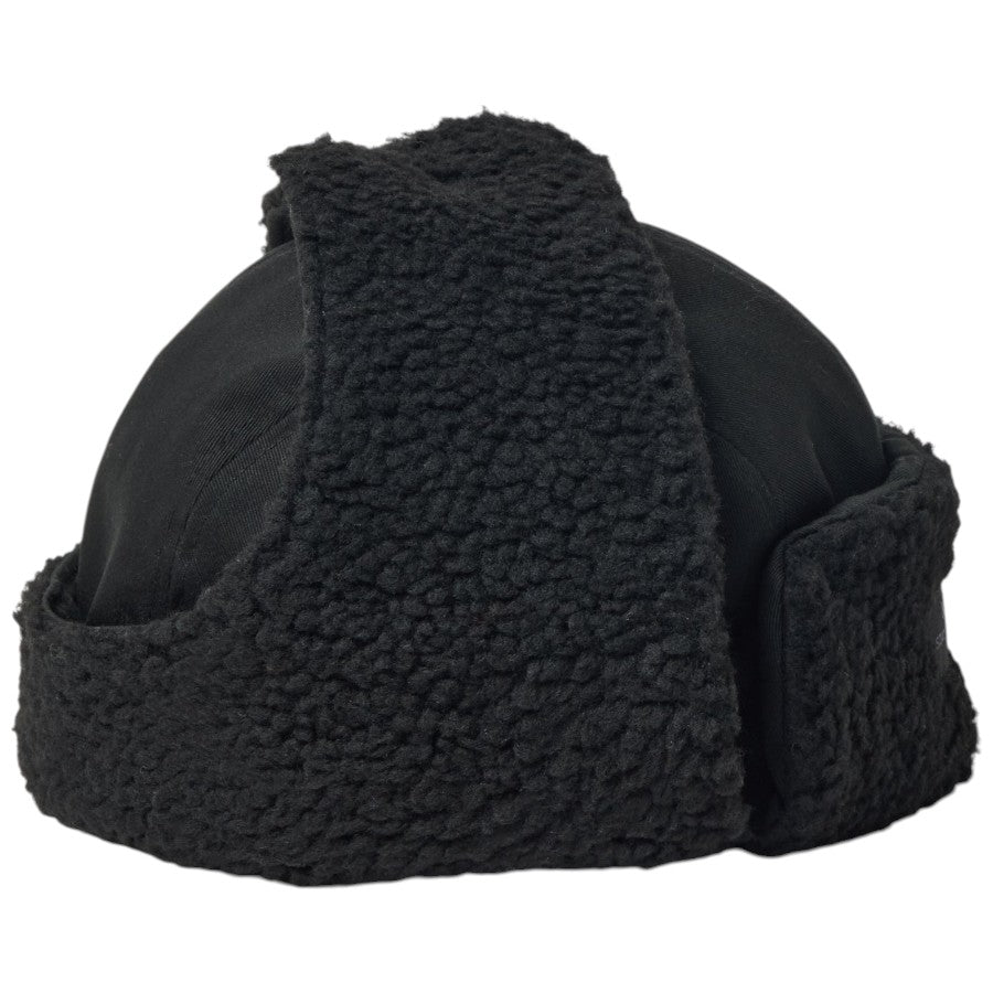 NEW ERA トラッパー Black Patch キャップ ブラック 右向き イヤーフラップを畳んだ状態 15136881