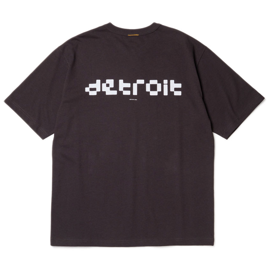 NEW ERA Tシャツ スミクロ 背面