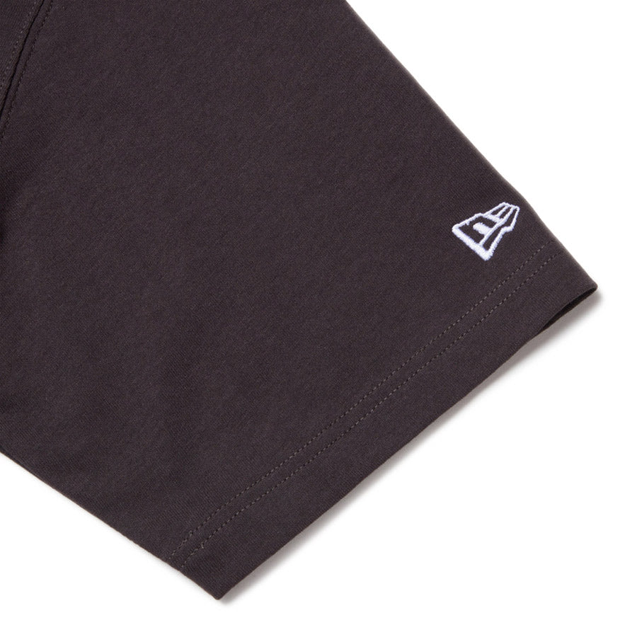 NEW ERA Tシャツ 袖 フラッグロゴ刺繍