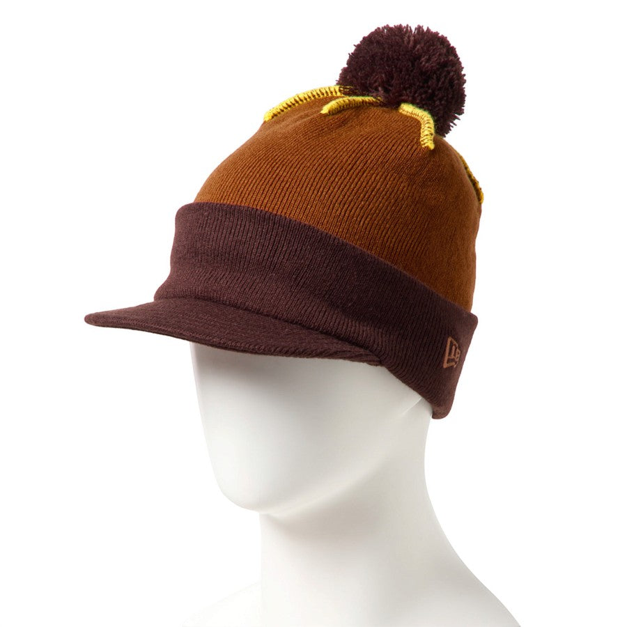 NEW ERA バイザーニット ポンポン Powered by GORO MIN-NANO ライトブロンズ/バーントウッド マネキン着用 左斜め 15175394