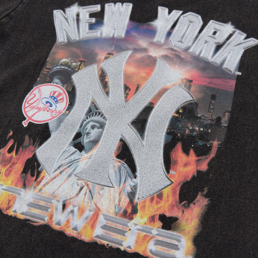 NEW ERA（ニューエラ）ウォッシュドコットン Tシャツ Flame ヤンキース ブラック フロントプリント詳細 15129306