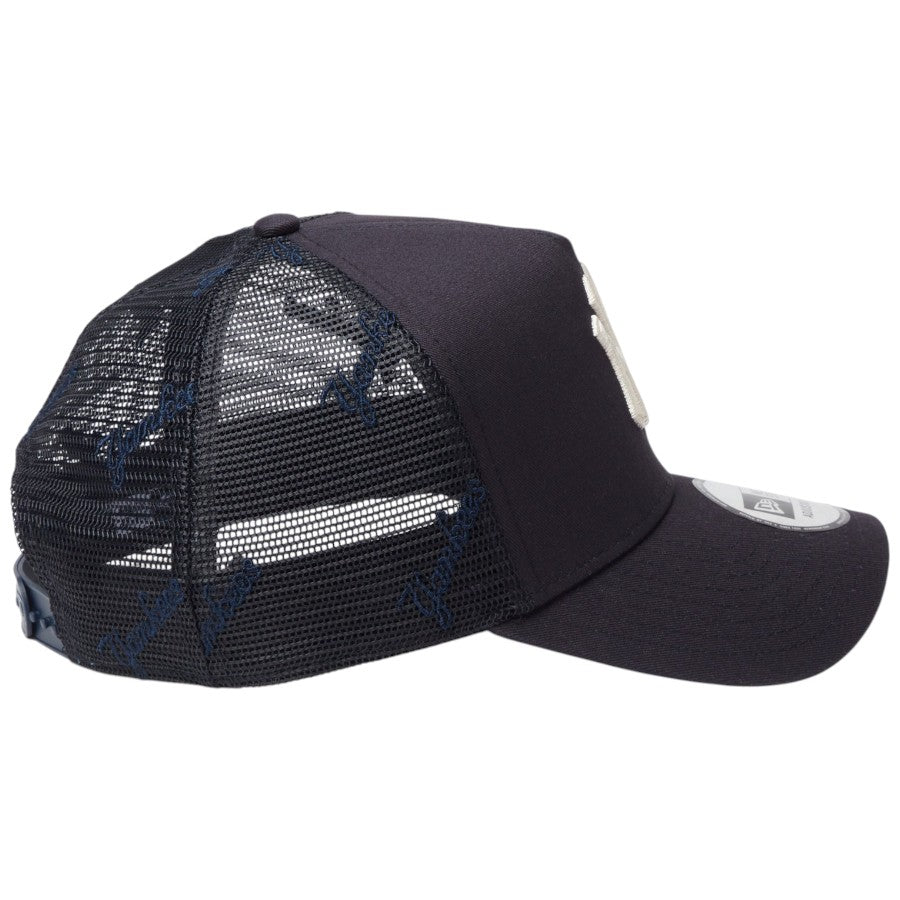NEW ERA 9FORTY A-Frame トラッカー ヤンキース ネイビー 右向き画像