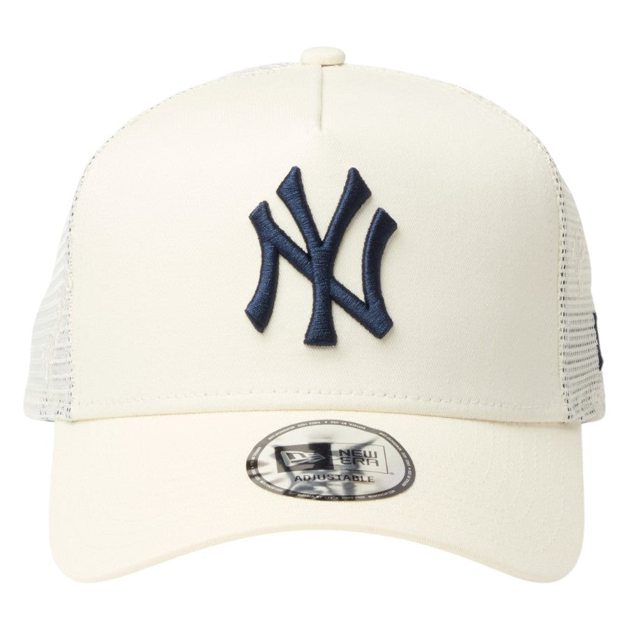 NEW ERA 9FORTY A-Frame トラッカー ヤンキース クロームホワイト 正面デザイン