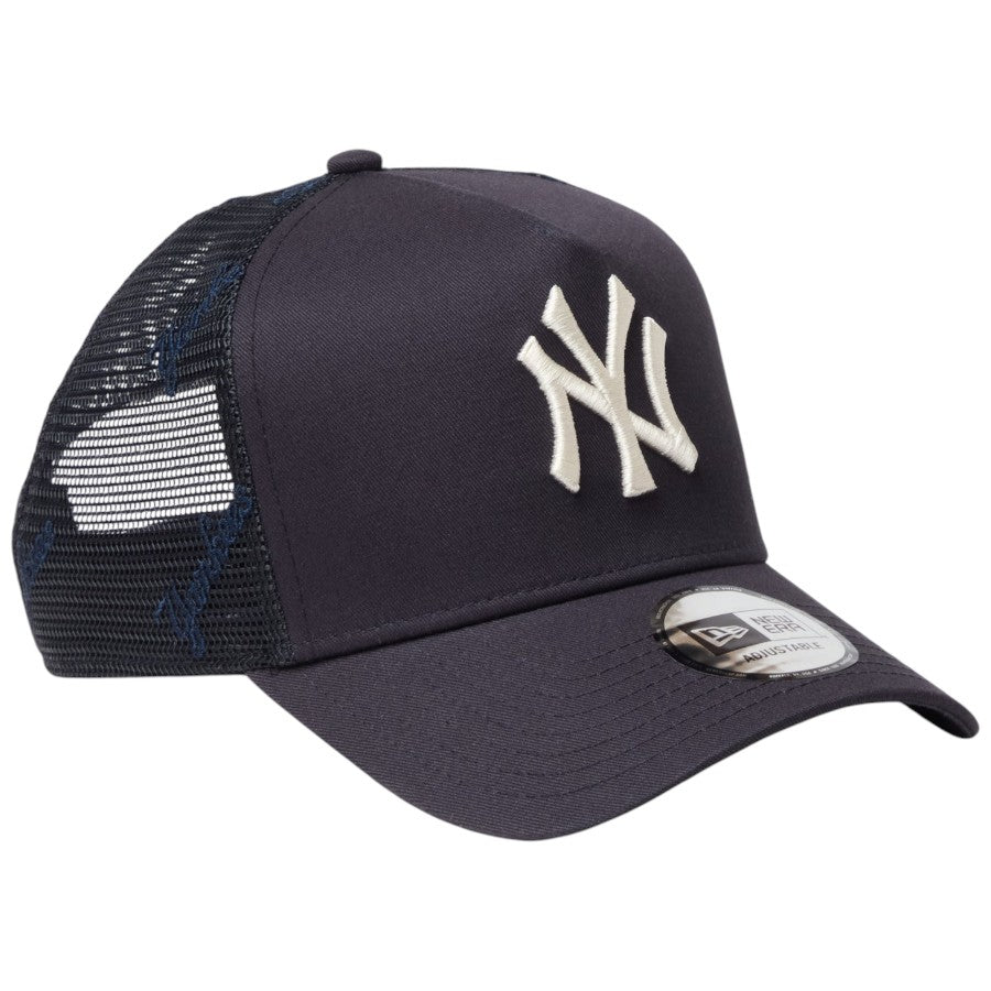 NEW ERA 9FORTY A-Frame トラッカー ヤンキース ネイビー 右斜め画像