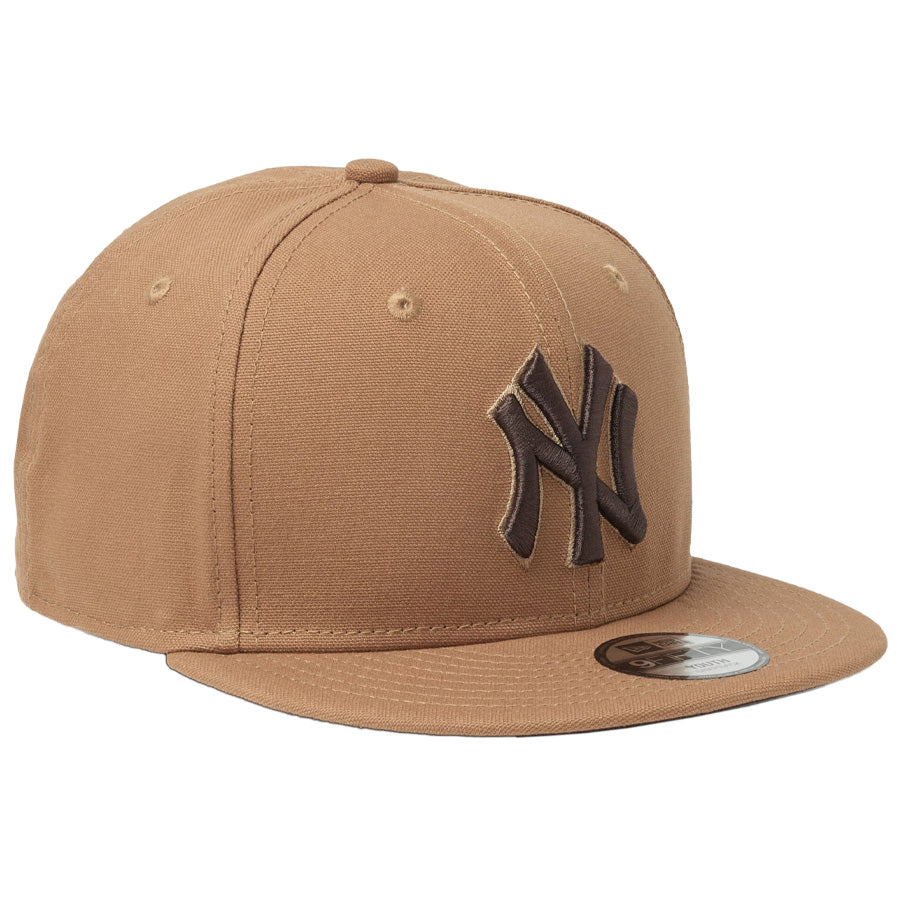 NEW ERA（ニューエラ）キッズ Youth 9FIFTY MLB Duck Canvas ニューヨーク・ヤンキース ライトブロンズ 右斜め
