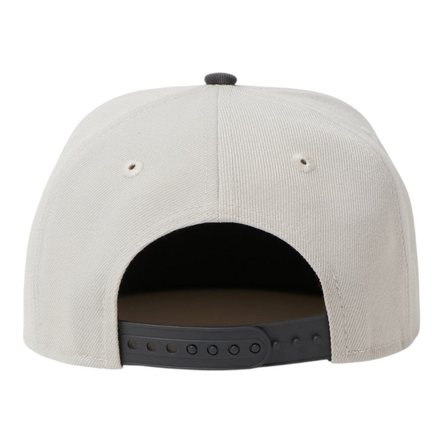 NEW ERA キッズ Youth 9FIFTY Tagging Logo スナップバック キャップ ストーン/グラファイト 背面 サイズ調整用スナップバック 15124945