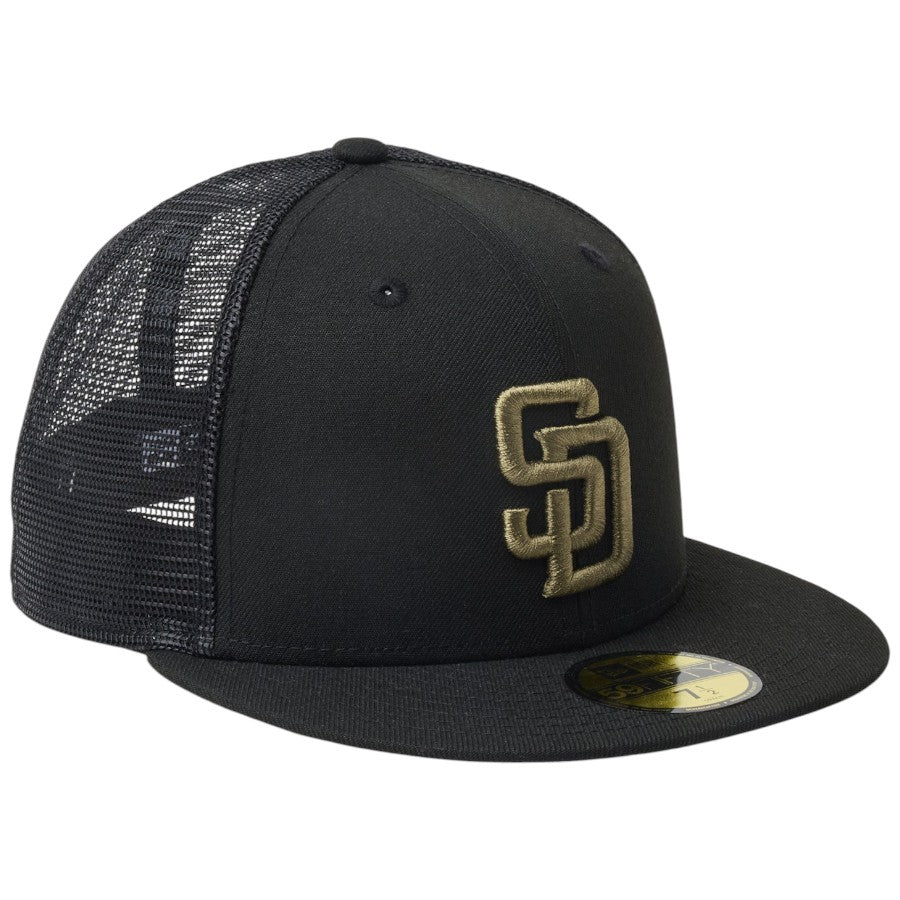 NEW ERA 59FIFTY トラッカー サンディエゴ・パドレス Hydrangea ブラック 右斜め
