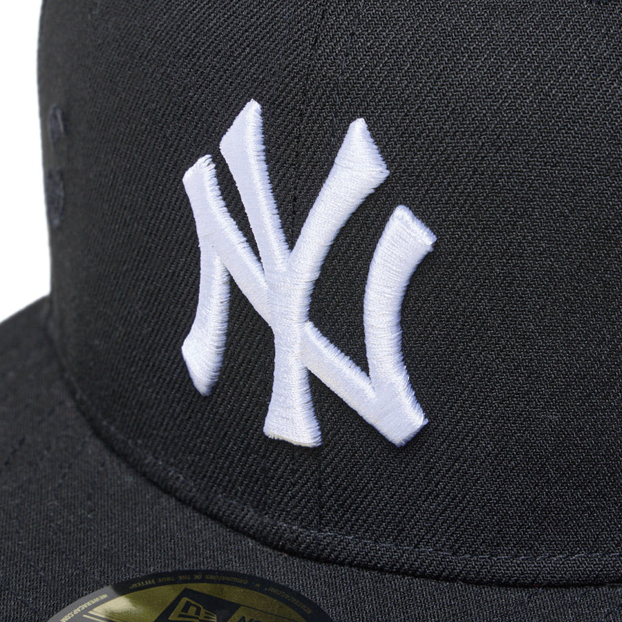 NEW ERA（ニューエラ）ヤンキース ロゴ刺繍 ディテール