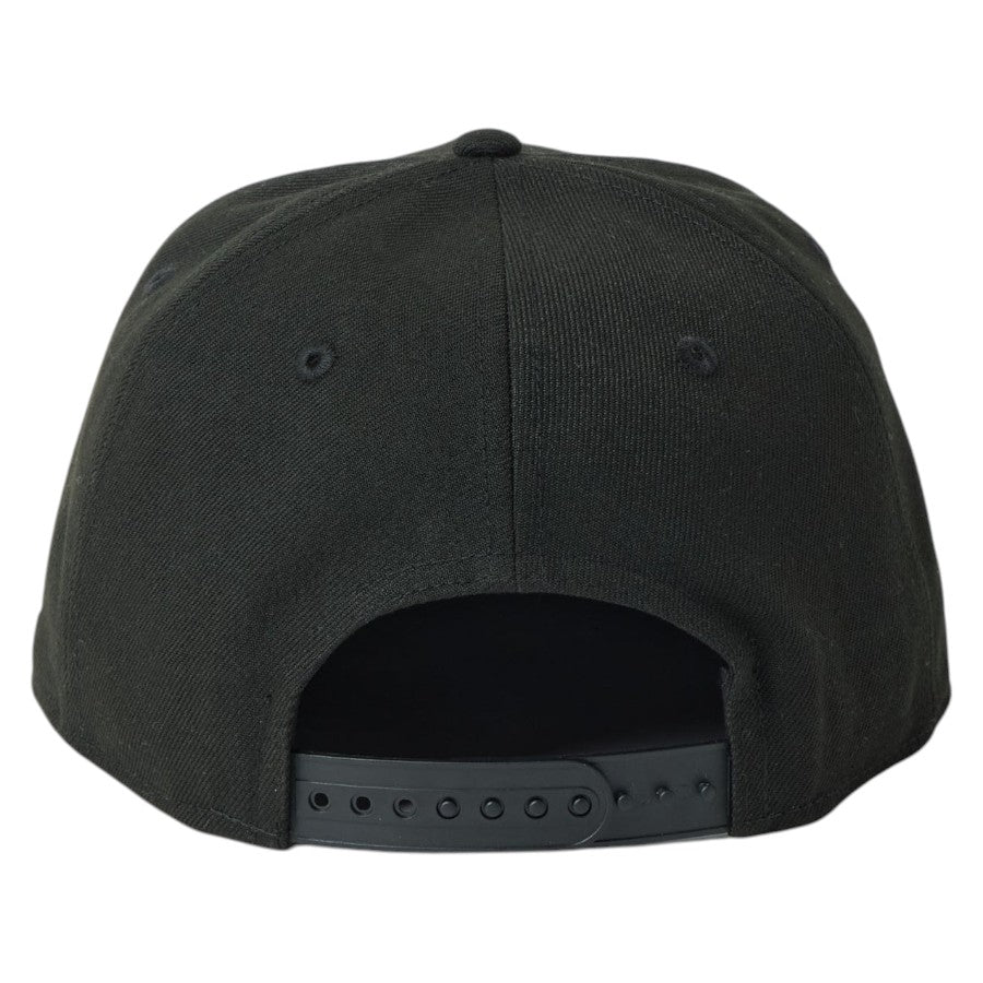 NEW ERA キャップ 背面 アジャスター