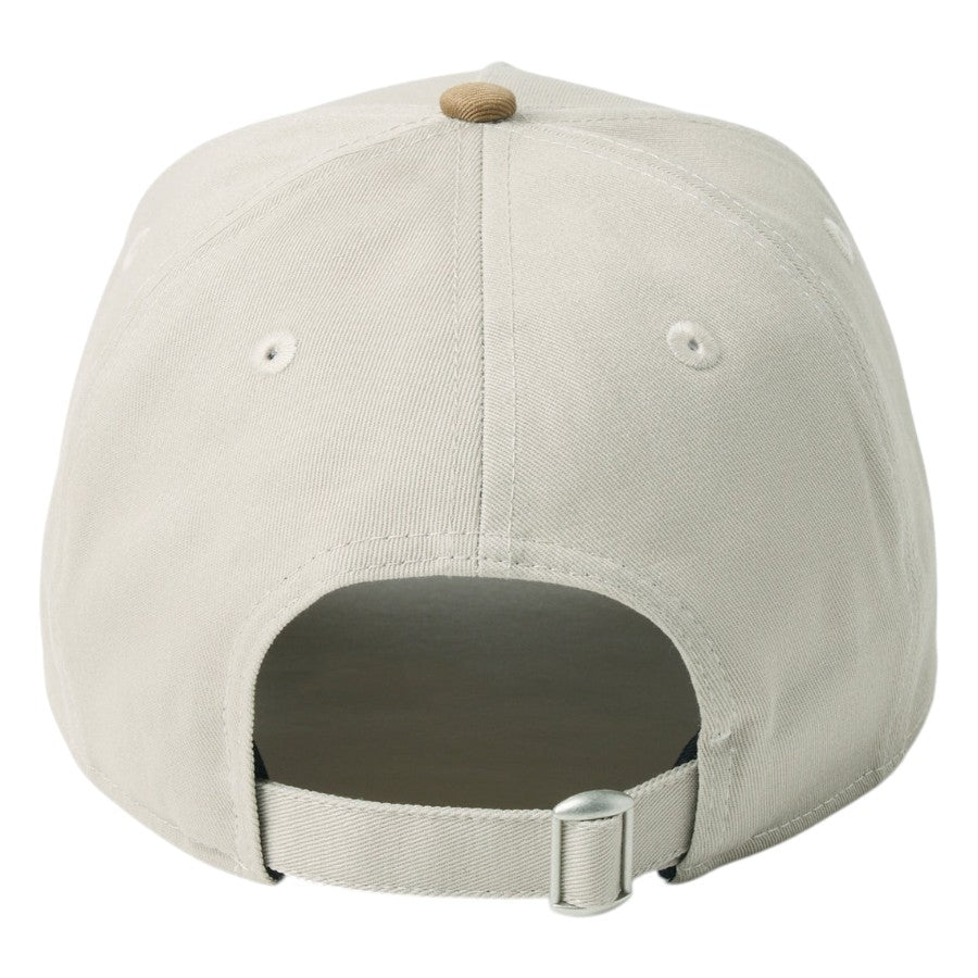 NEW ERA キャップ 背面 アジャスター