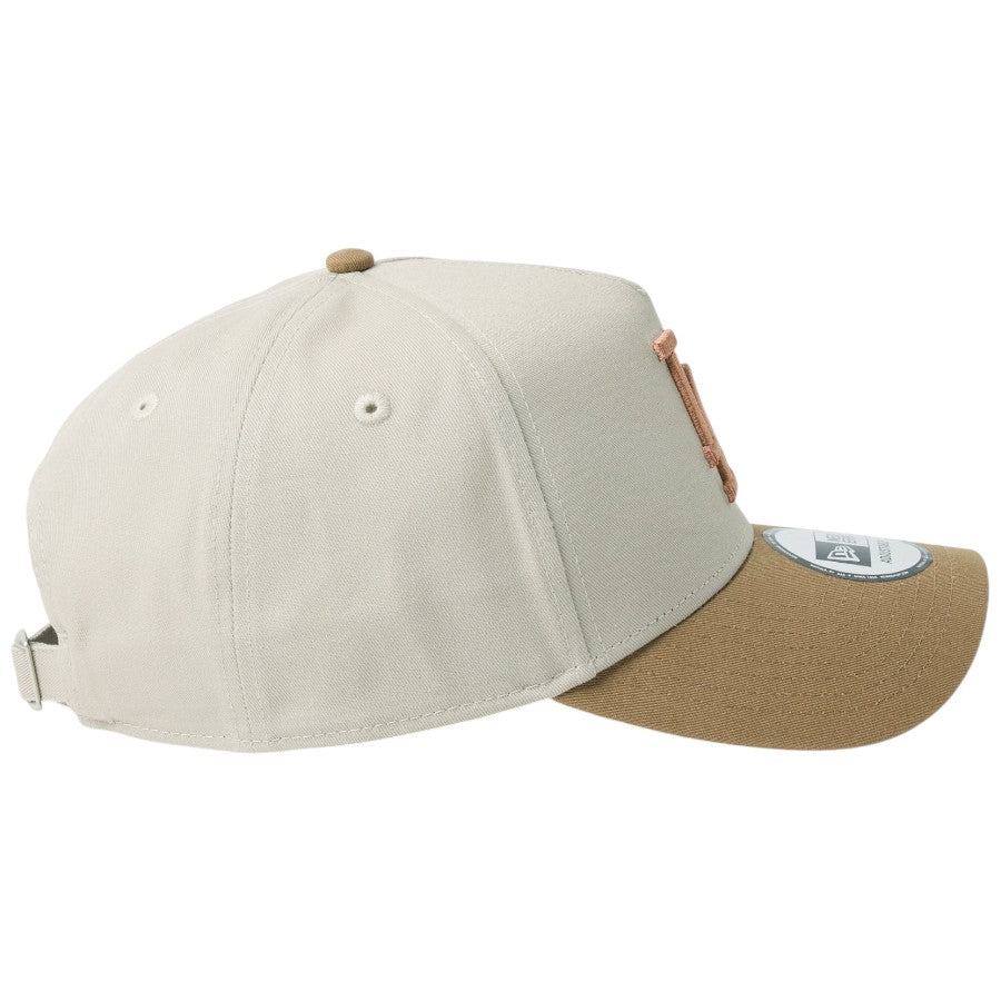 NEW ERA キャップ 側面デザイン