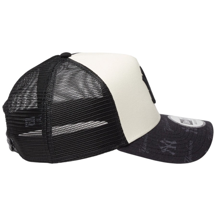 NEW ERA ヤンキースキャップ 背面